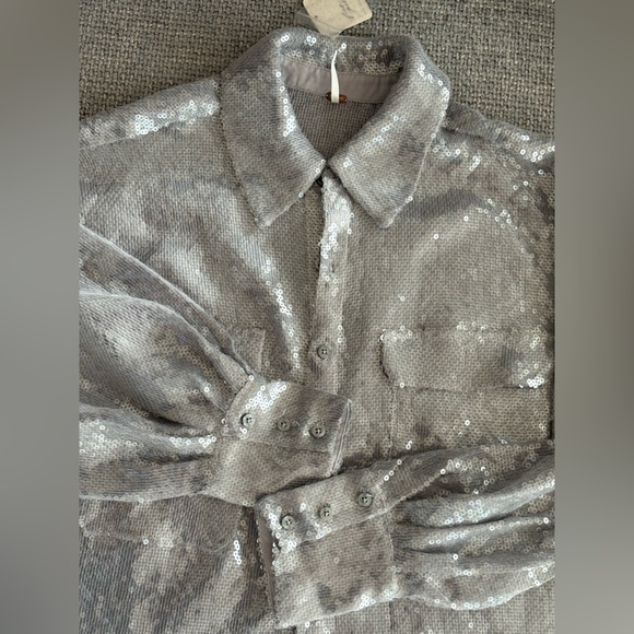 Free People “Disco Margarita” Sequin Button-Down Shirt – Silver – Size Small - Picture 15 of 16